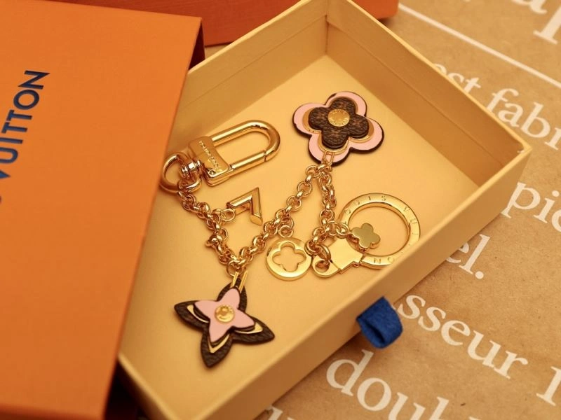 Louis Vuitton Keychains Bold 266917