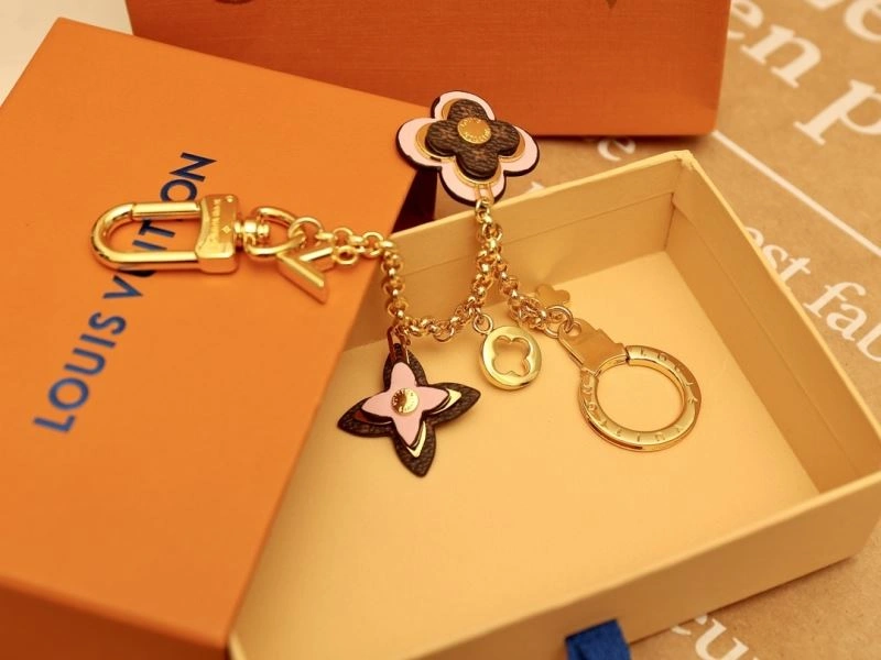 Louis Vuitton Keychains Bold 266917