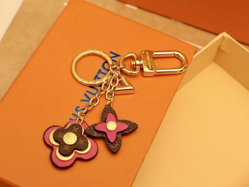 Louis Vuitton Keychains Bright 266922