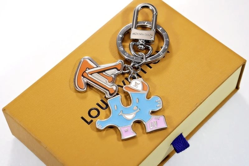 TechFriendly Louis Vuitton Keychains 266881