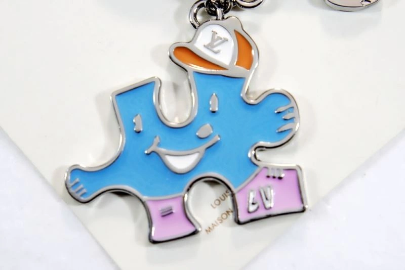 TechFriendly Louis Vuitton Keychains 266881