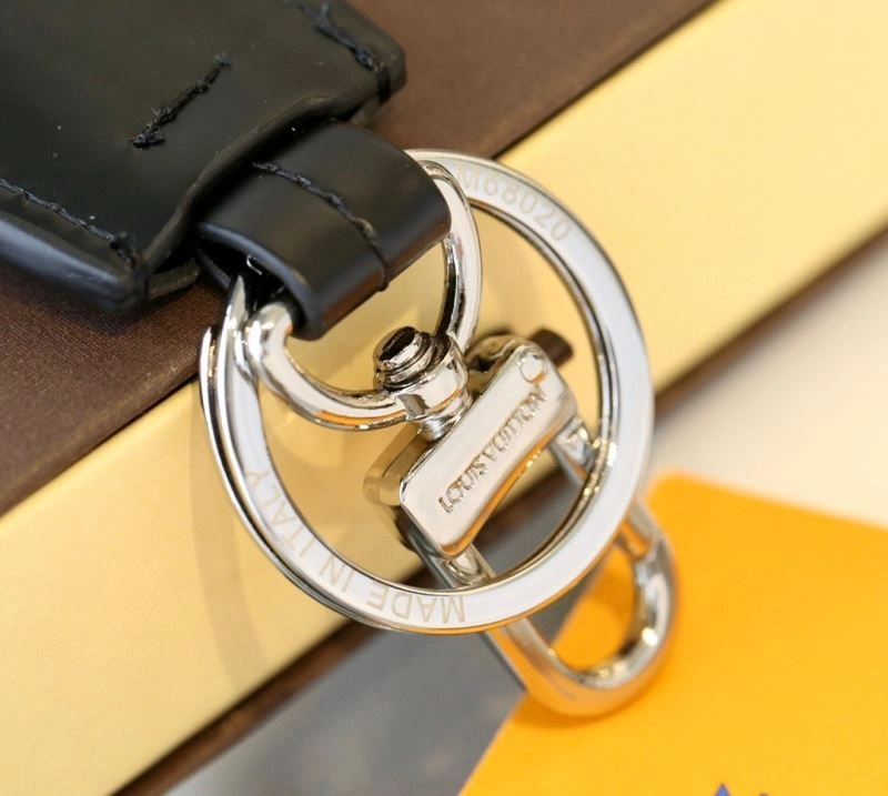 Louis Vuitton Keychains Modern 266878