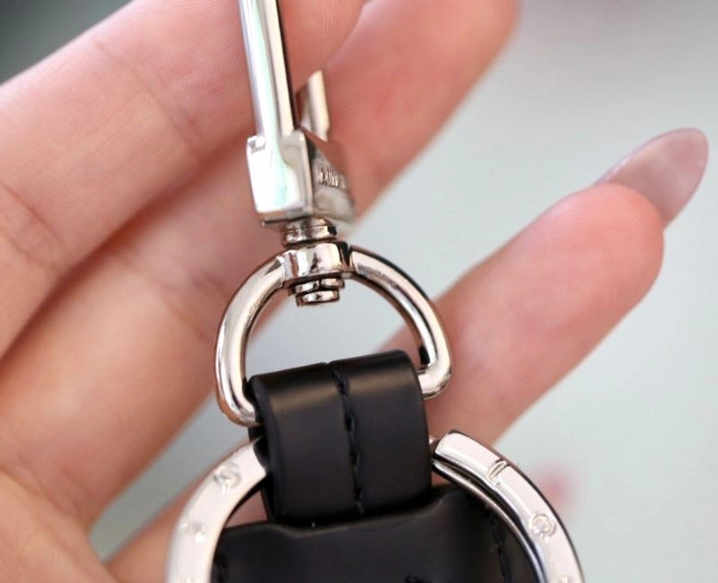 Louis Vuitton Keychains Modern 266878