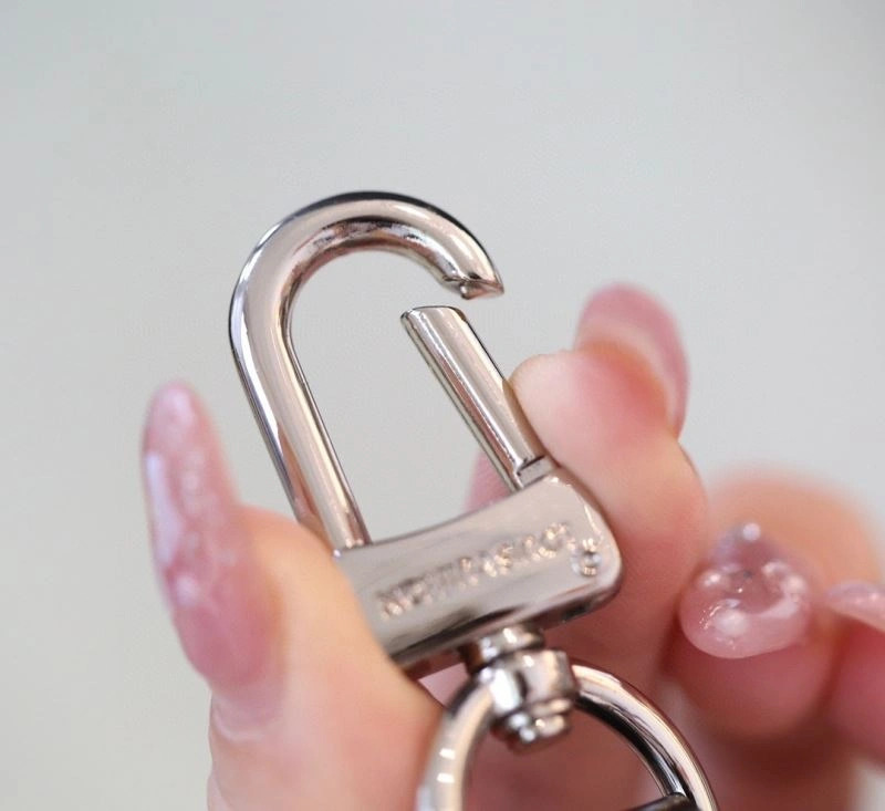 Louis Vuitton Keychains Modern 266878