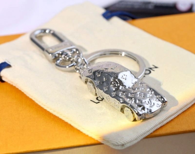 WellDesigned Louis Vuitton Keychains 266898