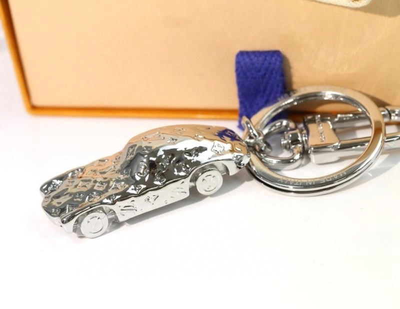 WellDesigned Louis Vuitton Keychains 266898