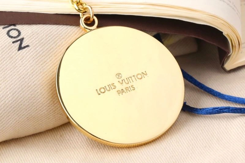 Louis Vuitton Keychains Supportive 266887