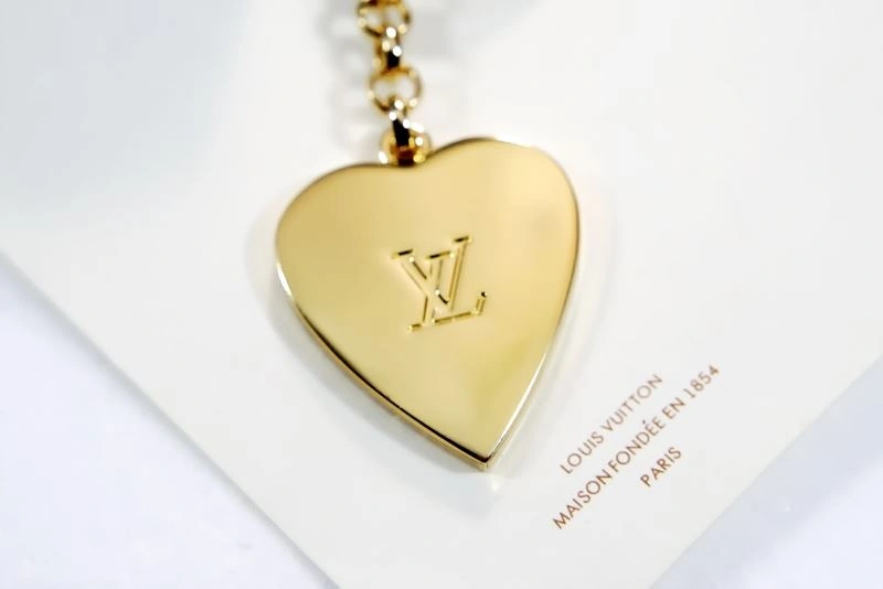 Louis Vuitton Keychains Refined 266868