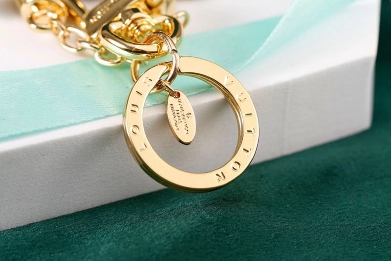 Louis Vuitton Keychains Supportive 266860
