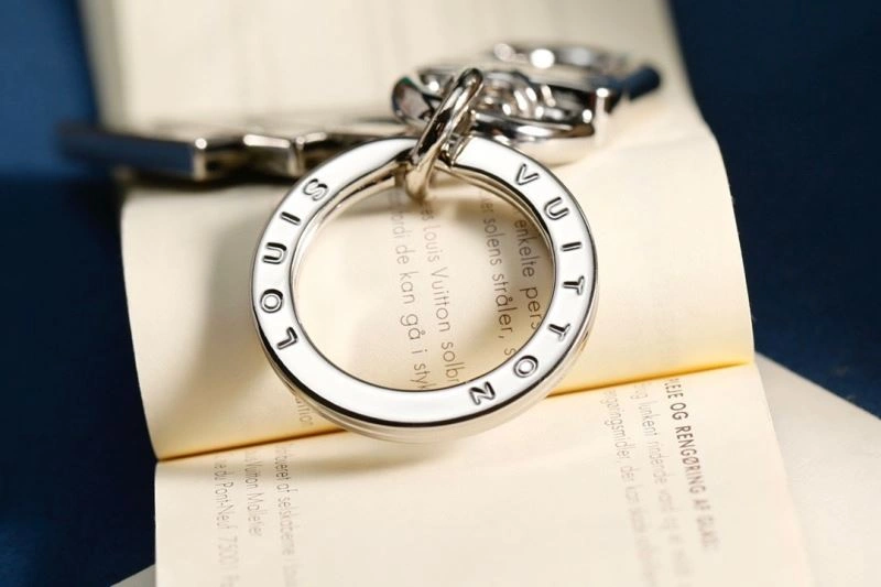 Louis Vuitton Keychains Lightweight 266858