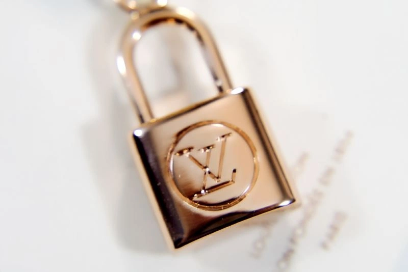 Louis Vuitton Keychains Lightweight 266859