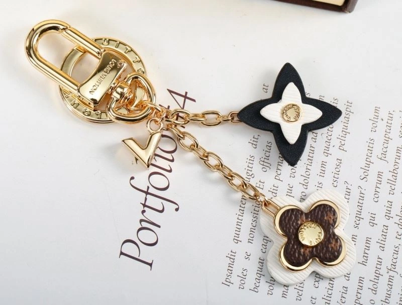 Snug Louis Vuitton Keychains 266853