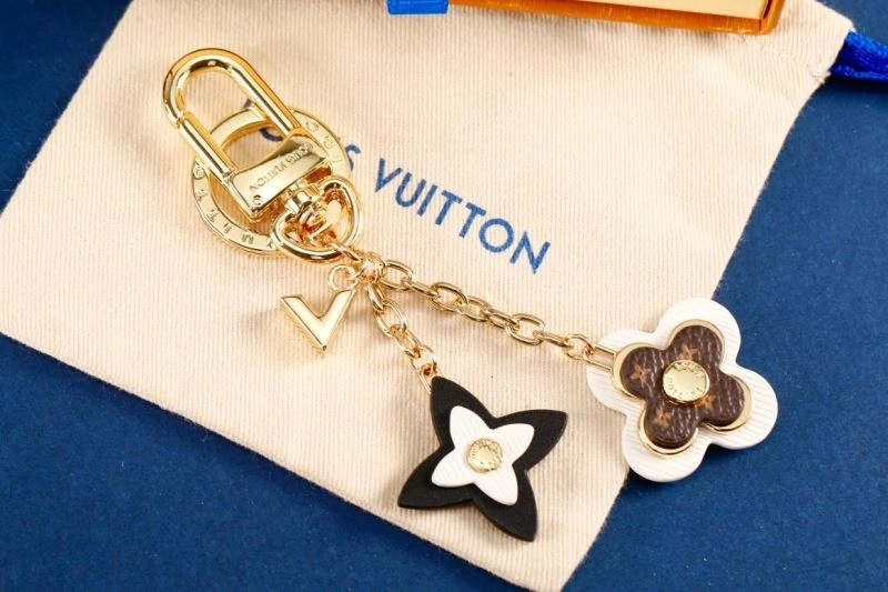Snug Louis Vuitton Keychains 266853