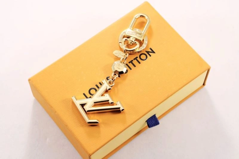 Louis Vuitton Keychains Snug 266804