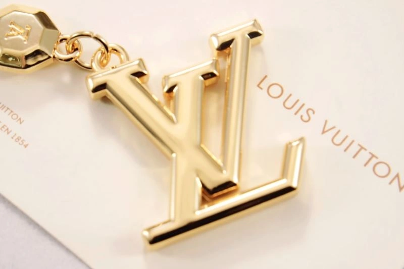 Louis Vuitton Keychains Snug 266804