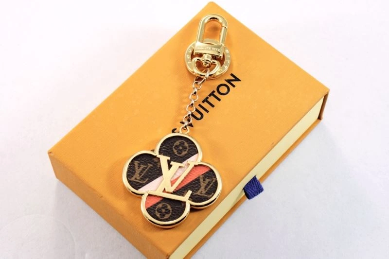 EasyMatch Louis Vuitton Keychains 266789