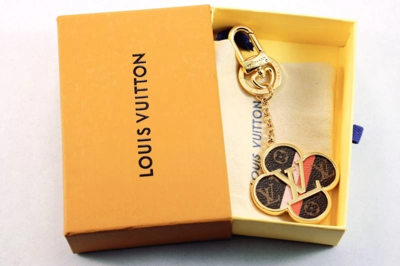 EasyMatch Louis Vuitton Keychains 266789