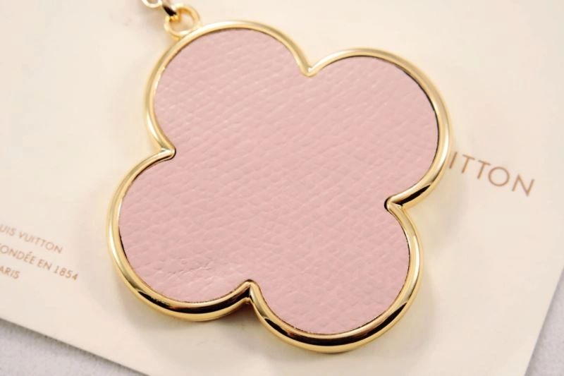 EasyMatch Louis Vuitton Keychains 266789