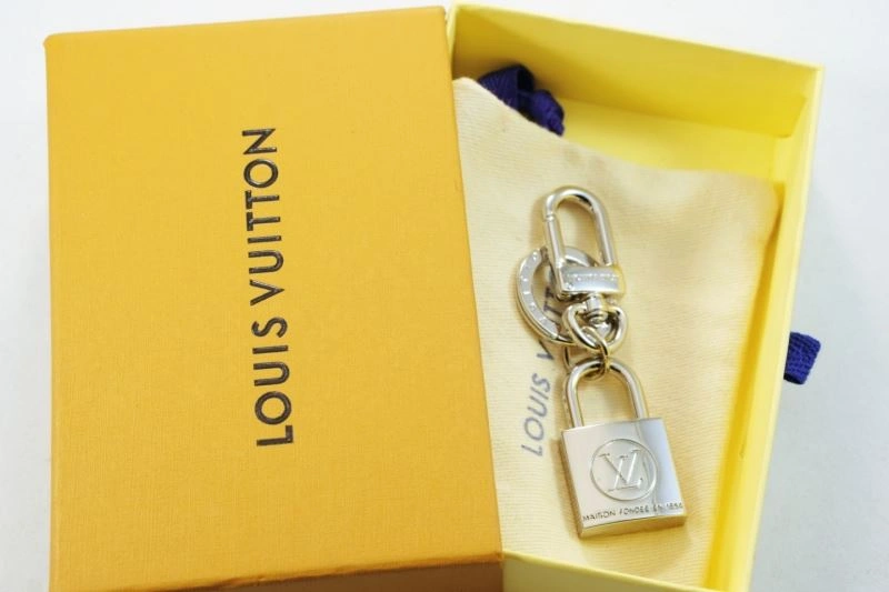 Louis Vuitton Keychains Attractive 266806