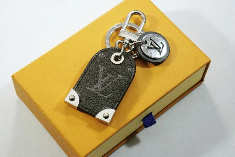 Louis Vuitton Keychains OnTrend 266817