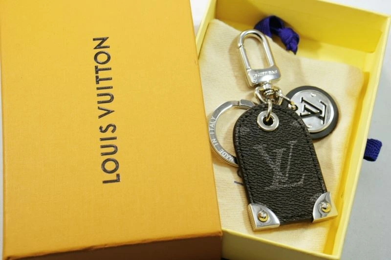 Louis Vuitton Keychains OnTrend 266817