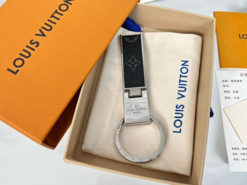 Unisex Louis Vuitton Keychains 266767