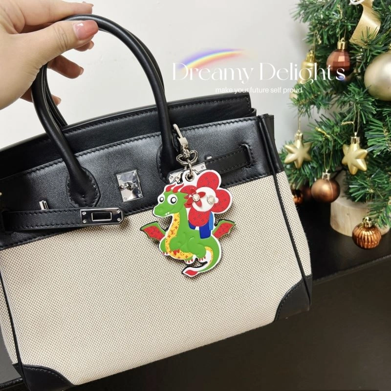 Louis Vuitton Keychains HighPerformance 266756