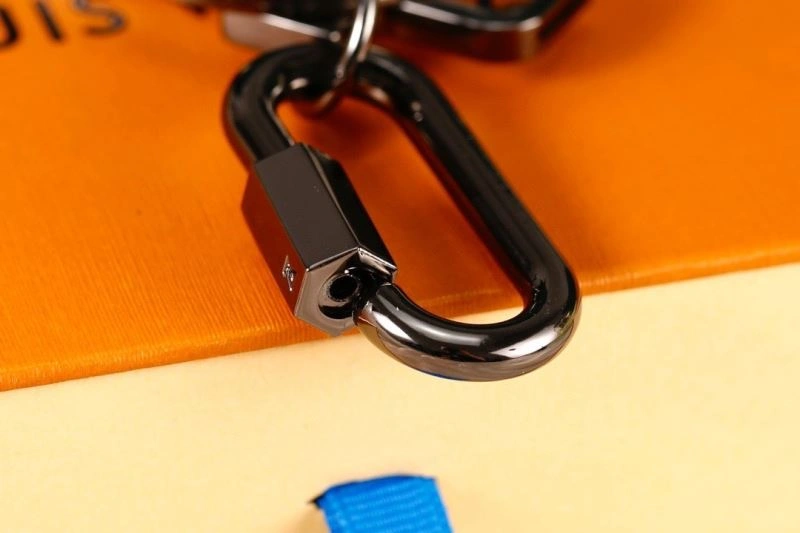 WellDesigned Louis Vuitton Keychains 267530
