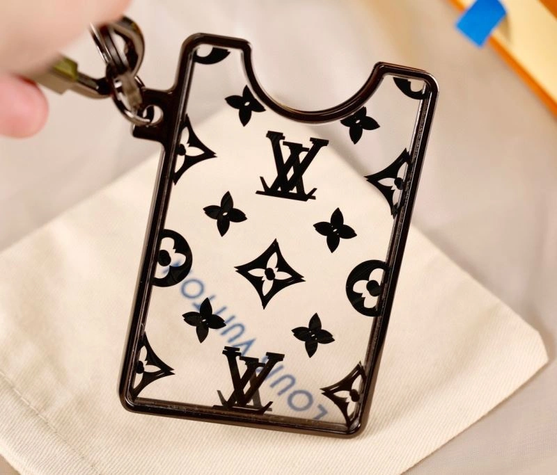 WellDesigned Louis Vuitton Keychains 267530