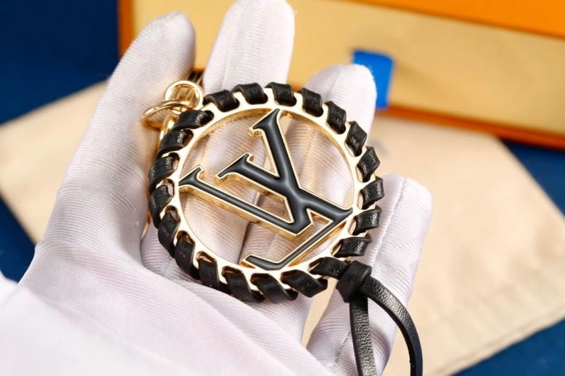 Louis Vuitton Keychains Resilient 267532