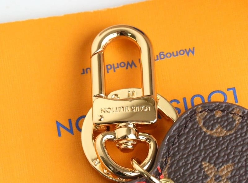 Louis Vuitton Keychains Cozy 267541