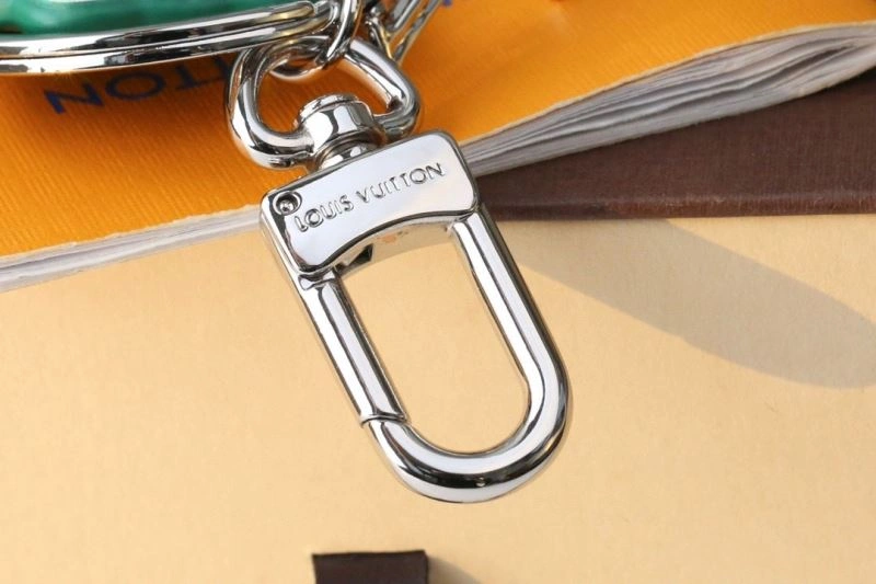 MoistureWicking Louis Vuitton Keychains 267547