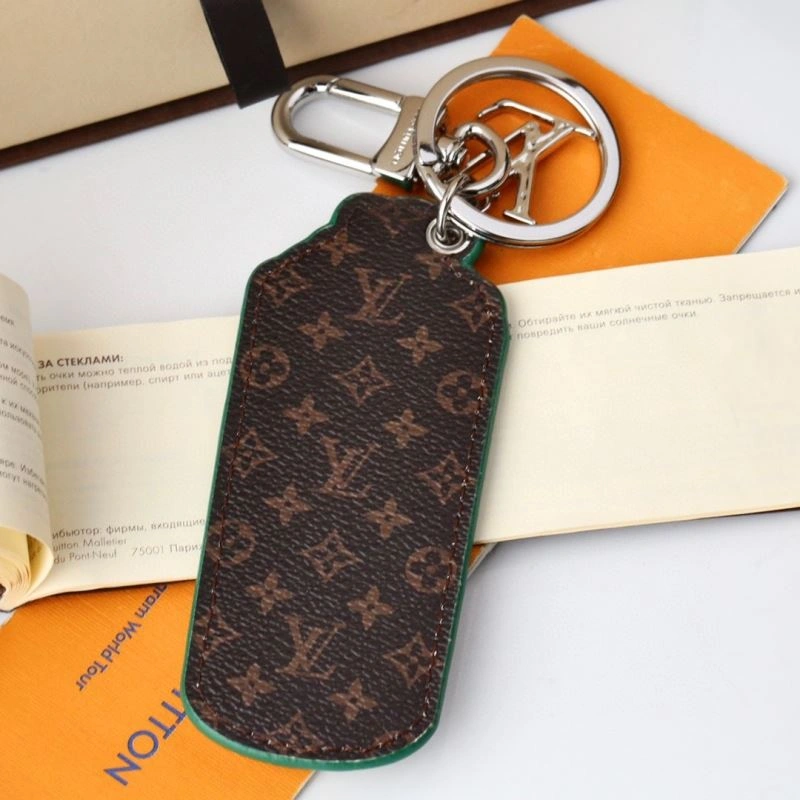 MoistureWicking Louis Vuitton Keychains 267547
