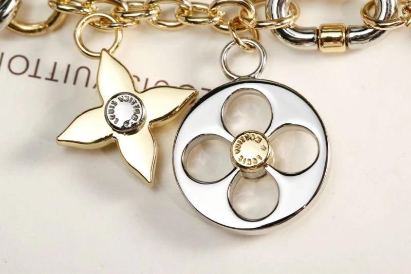 Flexible Louis Vuitton Keychains 267517