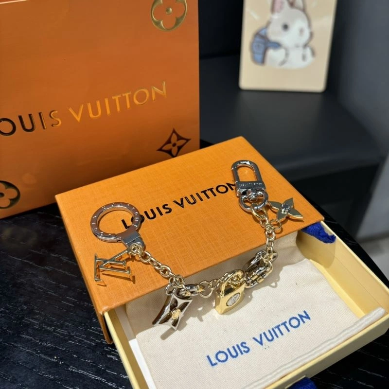 Casual Louis Vuitton Keychains 267480