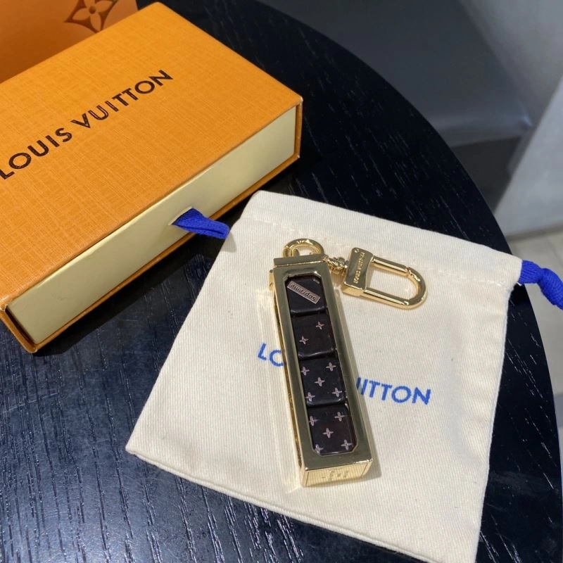 MoistureWicking Louis Vuitton Keychains 267476