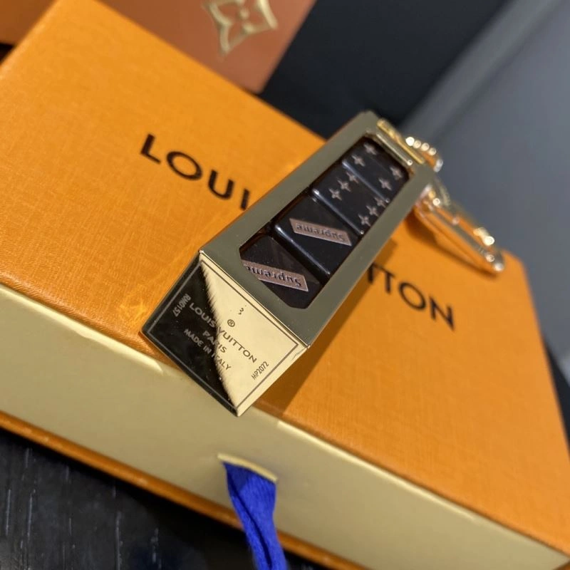 MoistureWicking Louis Vuitton Keychains 267476