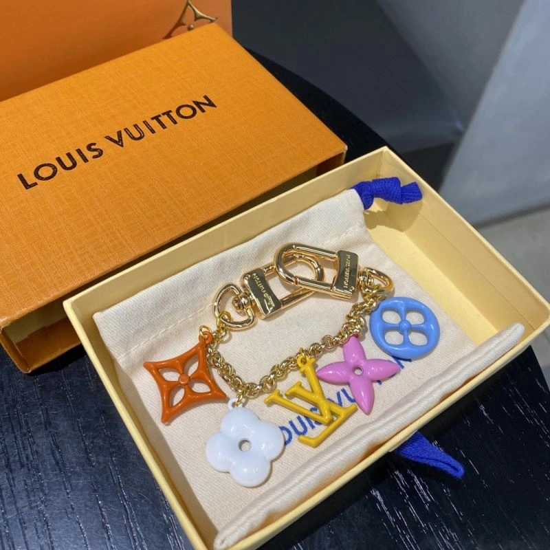 Effortless Louis Vuitton Keychains 267450