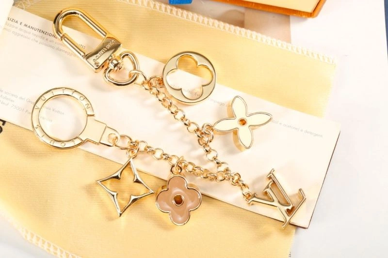 Breathable Louis Vuitton Keychains 265982