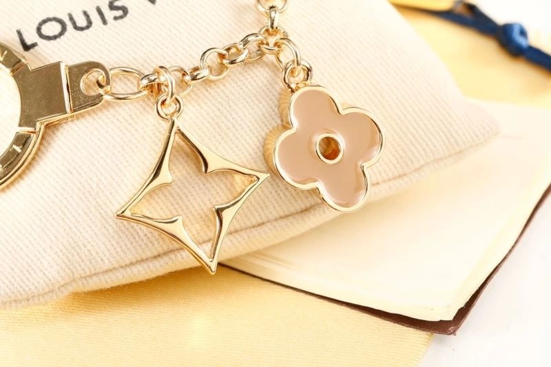 Breathable Louis Vuitton Keychains 265982
