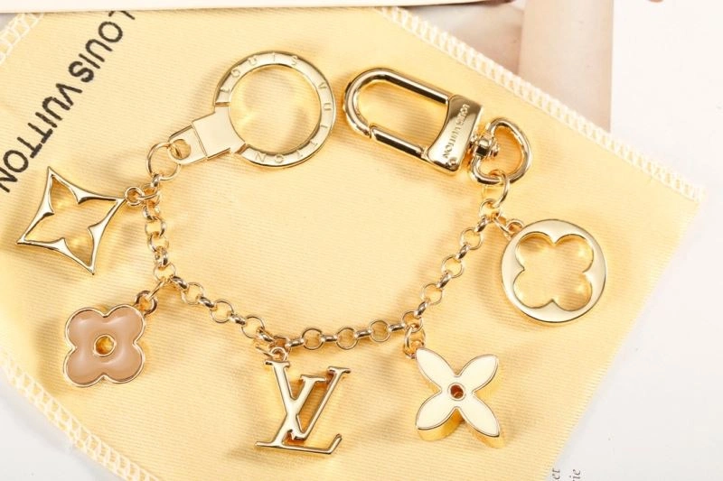 Breathable Louis Vuitton Keychains 265982