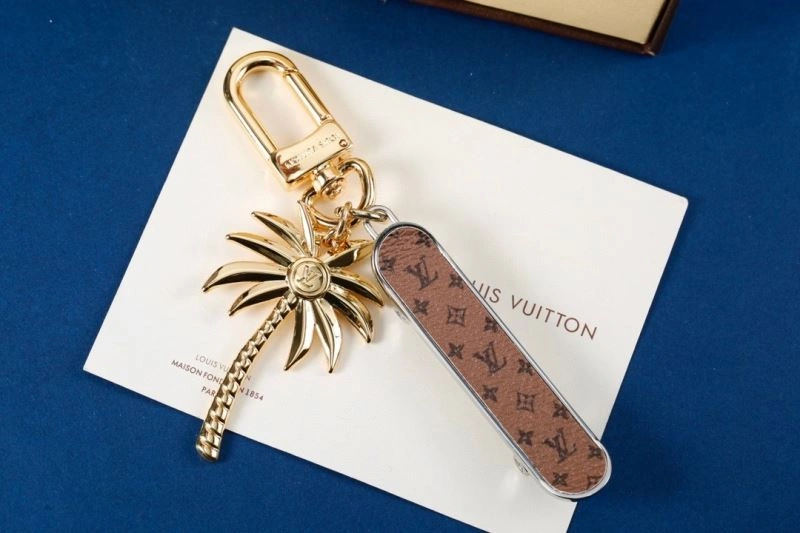 Unisex Louis Vuitton Keychains 265934