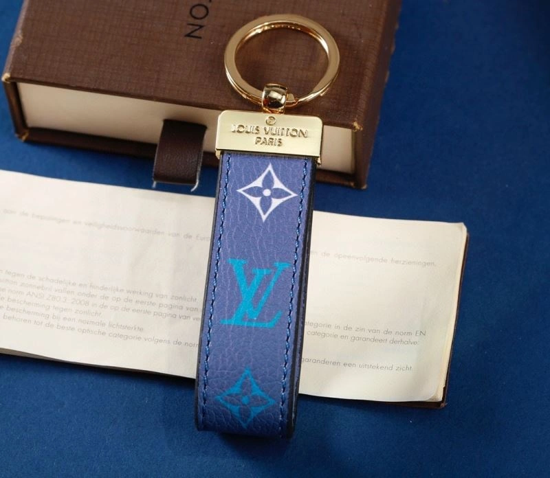 Minimalist Louis Vuitton Keychains 265931