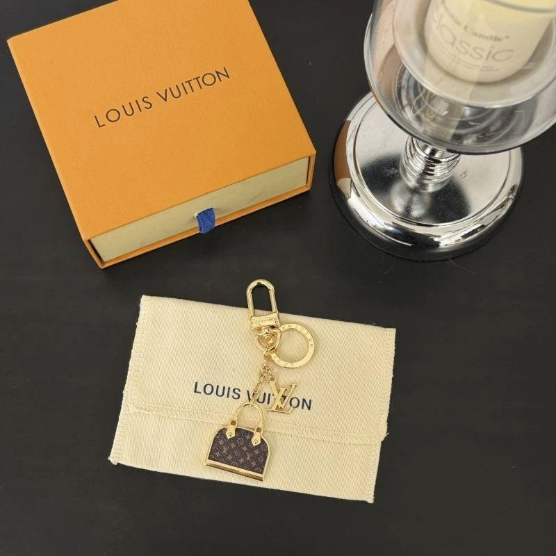 DailyWear Louis Vuitton Keychains 265896