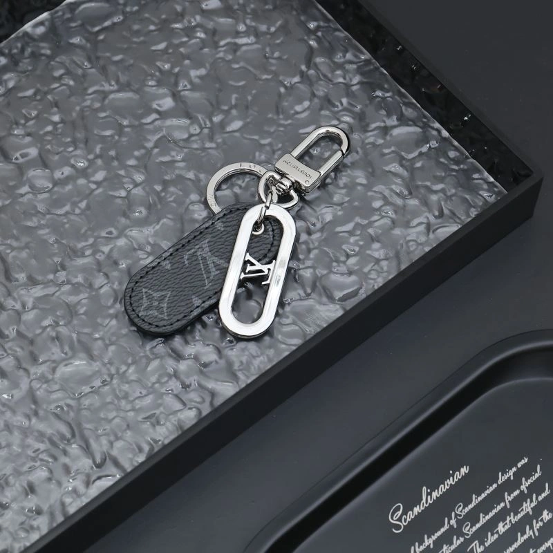 Louis Vuitton Keychains Effortless 267459