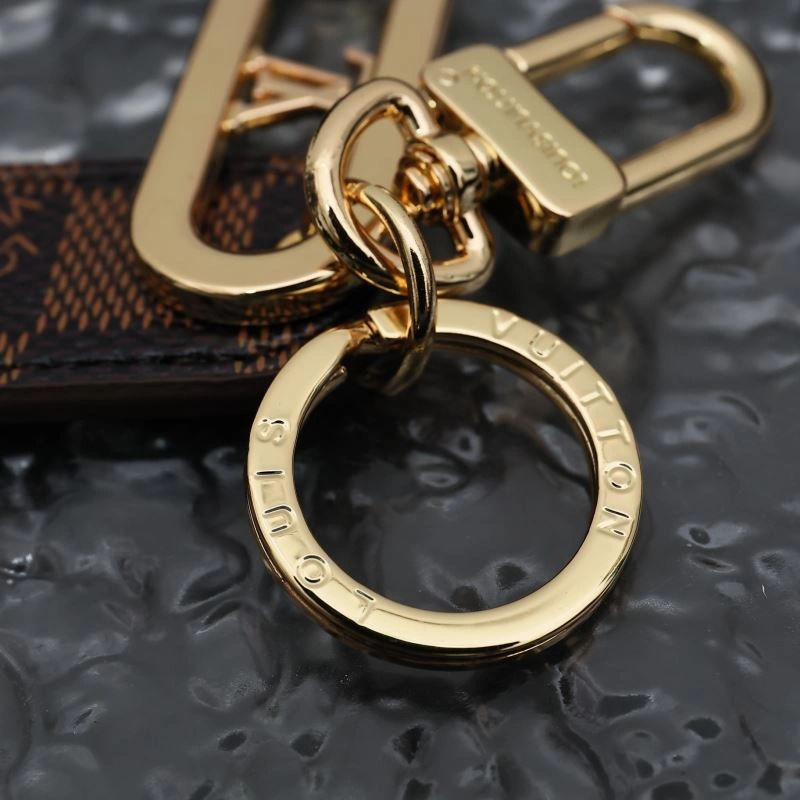 Snug Louis Vuitton Keychains 267460