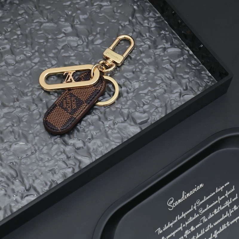 Snug Louis Vuitton Keychains 267460