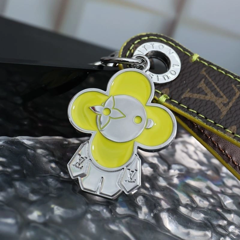 WellDesigned Louis Vuitton Keychains 267416