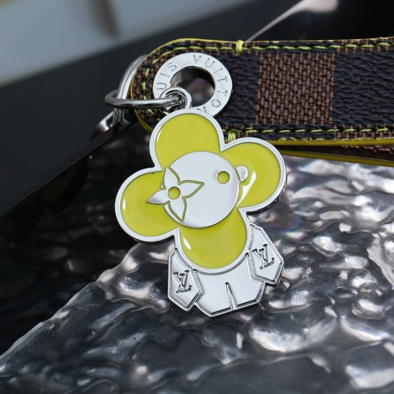 Louis Vuitton Keychains Effortless 267429