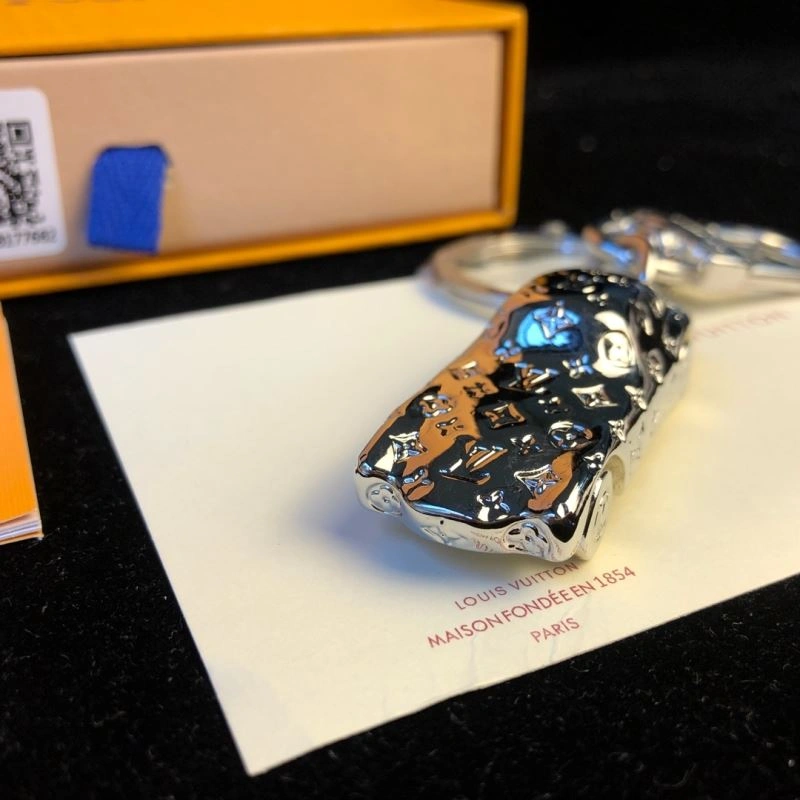 WrinkleFree Louis Vuitton Keychains 267407